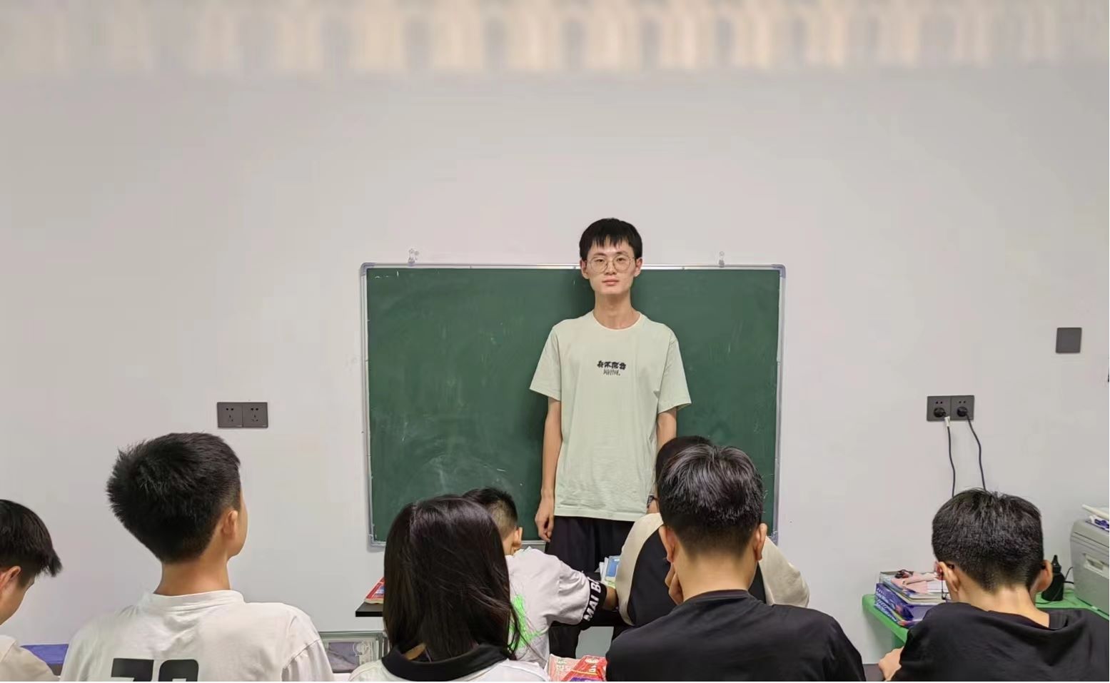 �R��ɽ�W�������l(xi��ng)�������늣����ҡ�ͯ����