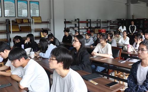 ���yһ�����D(zhu��n)����ɽҰ ��������������W(xu��)���н��O(sh��)�W(xu��)Ժ�����x����