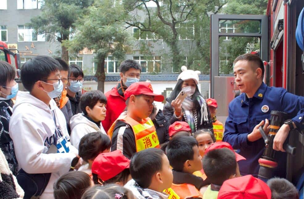 ̽���� �����Єӡ���ǰ�����_ɽ������Ԯվ���^�W(xu��)��(x��)