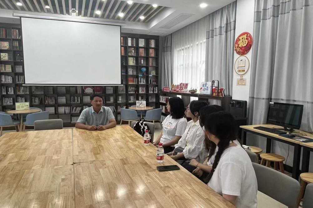 ���뻨ľ�辰֮�l(xi��ng)����f�~���l(xi��ng)�����d������
