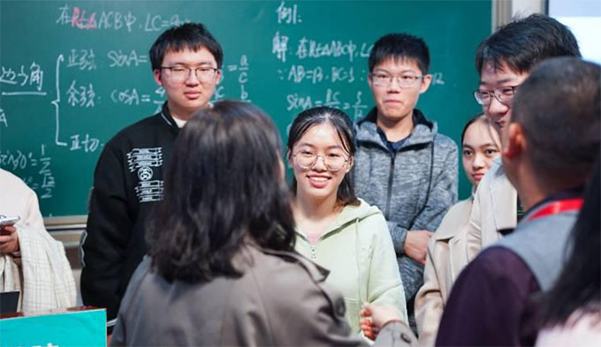 �A�Ў�����Wн������ �����A��