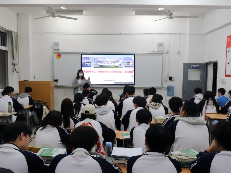 �F���\ݔ�W(xu��)Ժ���_��������p�_ ����(chu��ng)�o�pУ�@���͡�������һ֧�������r��������W(xu��)�������}����