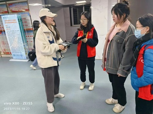 ����(d��o)�h(hu��n)�����R������Gɫ����