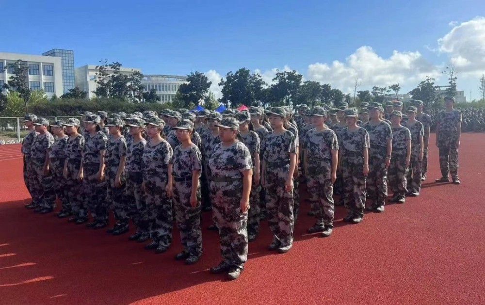 ��ͨ��W����Z�WԺ܊Ӗ��Ӱ���������b��չ�F�SˬӢ�ˣ��N���ഺ���_����������