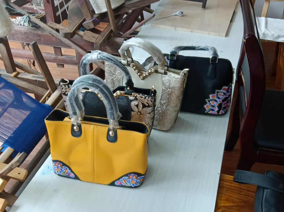 ��ؔ(c��i)�W(xu��)�������l(xi��ng)���߽����C��ˇ��̽�����z�����l(xi��ng)�����d��ģʽ