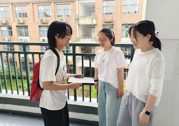 �ƌW(xu��)�������`��̽�����I(l��ng)���L(zh��ng)�������d��W(xu��)ƽ�������W(xu��)Ժ����̽��С�W(xu��)�ƌW(xu��)���ɽ����������(hu��)��(sh��)�`�F(tu��n)���֖|��(sh��)�(y��n)�W(xu��)У�M(j��n)�����(hu��)��(sh��)�`