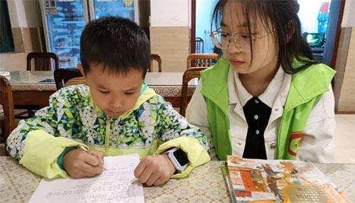 ���W�WԺ���ŷ������һ�ѹ���ů�����W