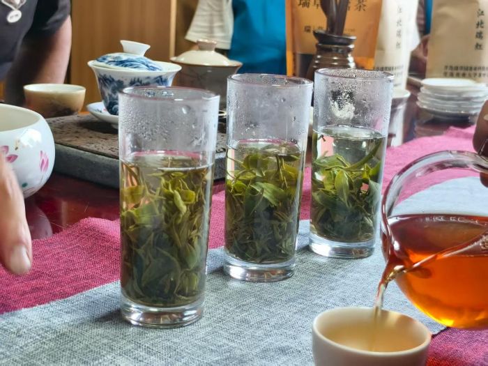 �����d������퍣������������˼