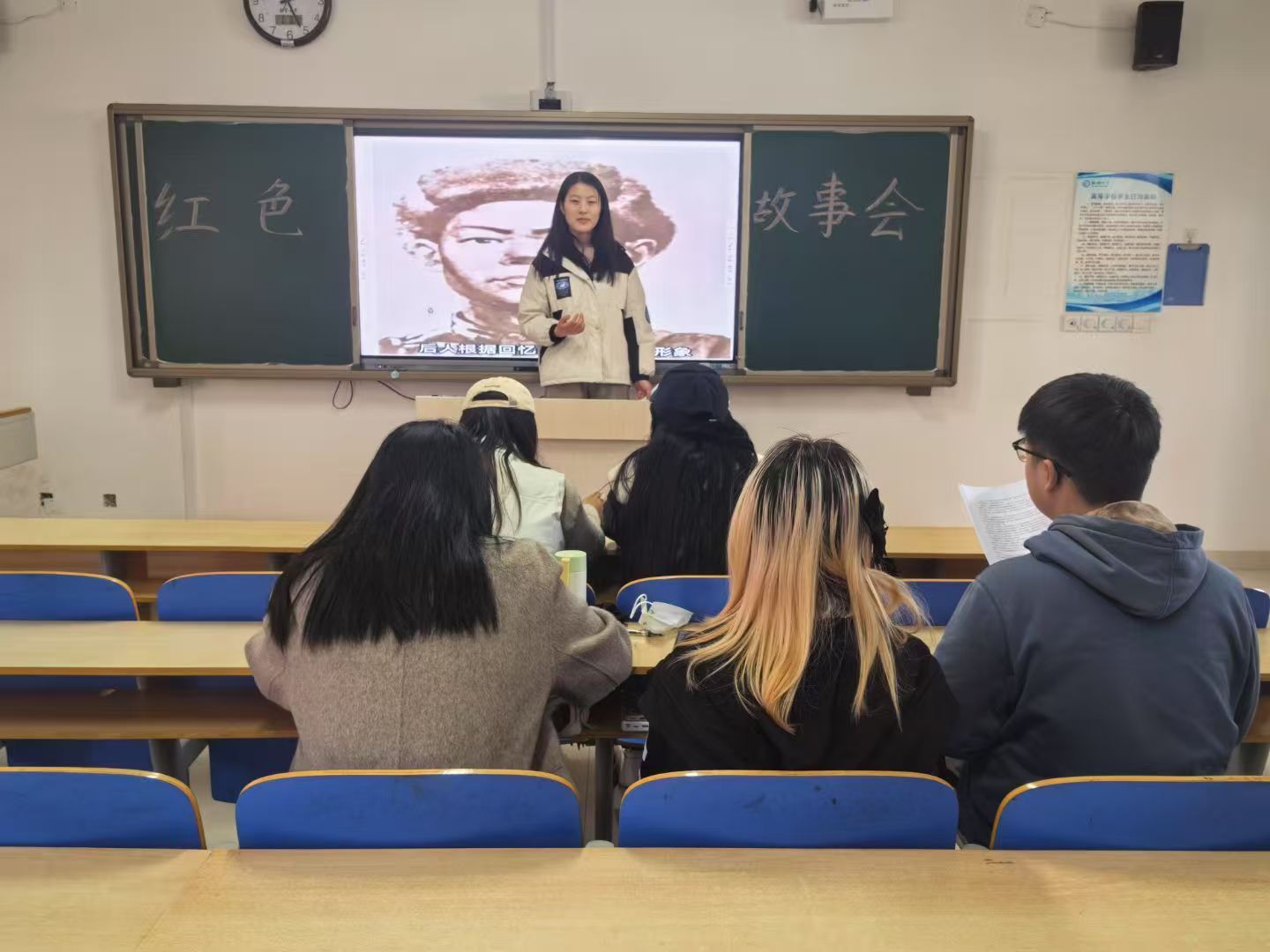 �ĳǴ�W����־Ը���ՈF�e�k���tɫ���R�����v��ِ