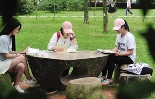 ��W���ж��԰飬�l����ħ����W����