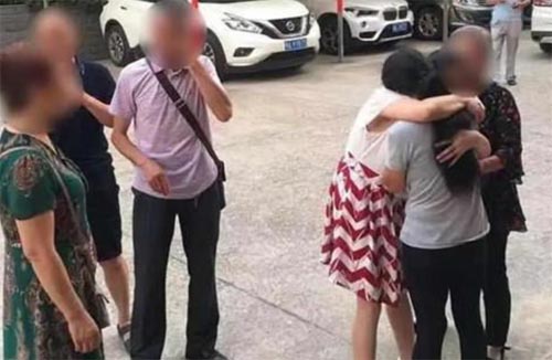 ����Ů��W��ʧ12�꣬��ĸ�Ԟ������x��