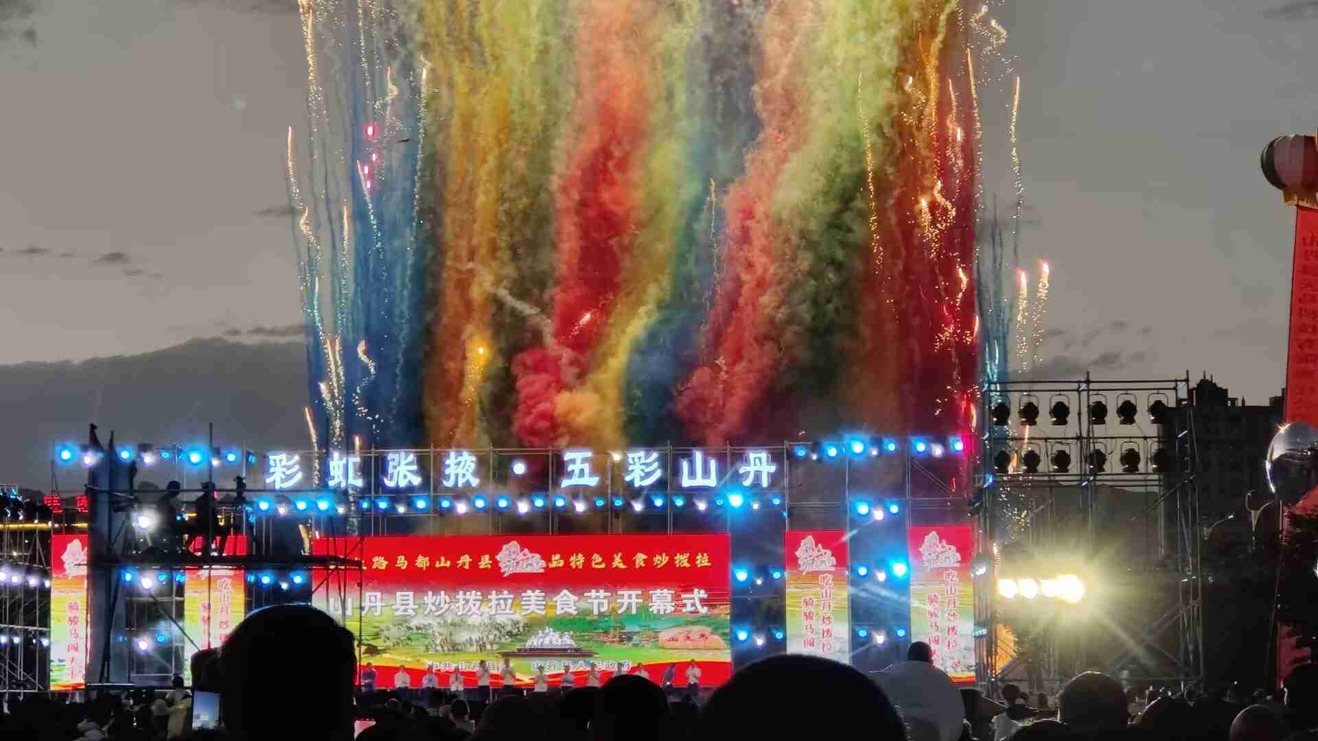 �m�����W��̽�L���ɽ��������һ�ģ����[�Ƿ�