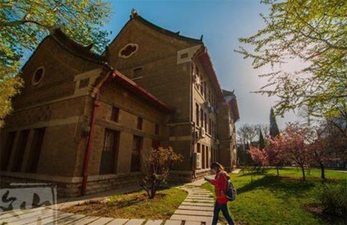 �x���҂���ɽ��