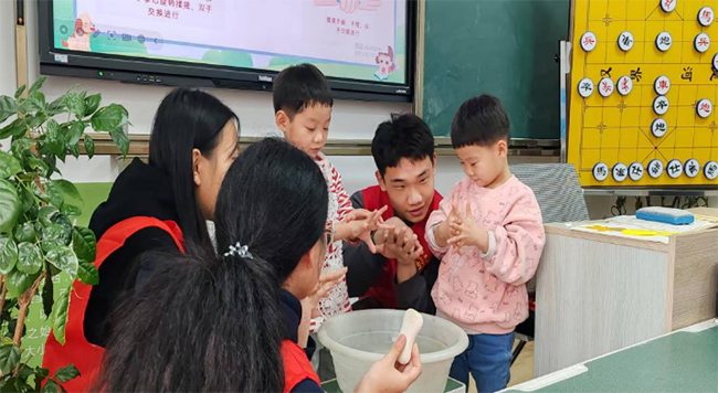 �������ƌW(xu��)�W(xu��)Ժ����������`������������ů�o(h��)ͯ�� ��ȫ��������L