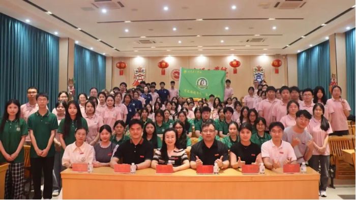 �����_�������vʷ��������f�����������}�������W(xu��)Ժ