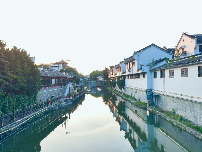 �ĝ�ˮ���̲��������o���µ��ഺ���`