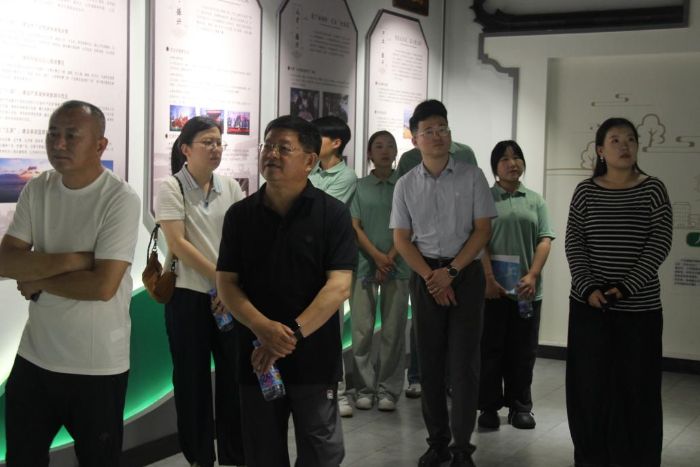 ���u�r(n��ng)�I(y��)��W(xu��)�W(xu��)�ӡ������l(xi��ng)�����[��ʷ���}��̽���d֮·