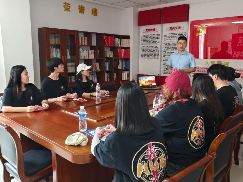 �ӱ����̴�W(xu��)��(sh��)���ƌW(xu��)�c���̌W(xu��)Ժ�_չ ����(sh��)���x�ܽ��ڿ��� ֪�R���η��p������������`���