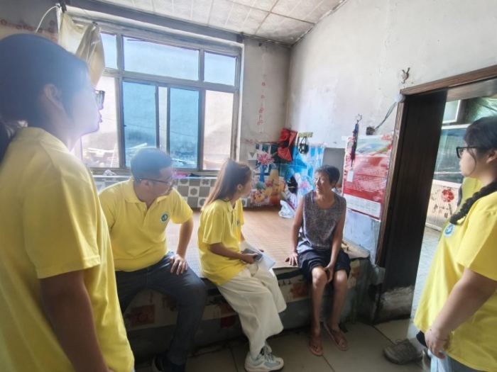 �����ӳ��・н����ۙ�����`��v��������������ʿ���µ������{�еļtɫ���`