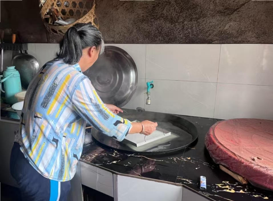 ���M�����l�����������y��ʳ