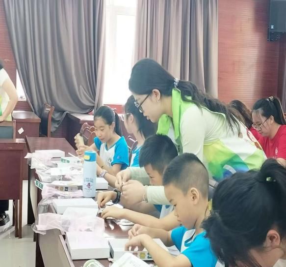 ���K�l�������I�WԺ��ˎ�΢�⡱־Ըꠞ����؃�ͯ�_չ���}���ڰ�