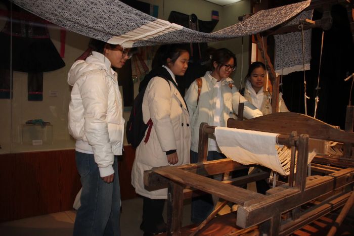 ���ഺ֮�P���L���\���} ���� �V������W(xu��)�����M(j��n)����̽�����z�l(f��)չ֮·