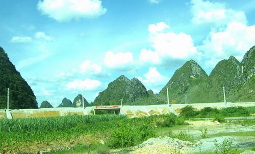 ���l��ɫ��